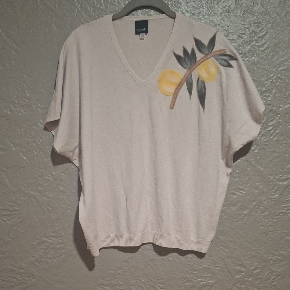 Aaeda Women's Elegant Cream V-Neck Blouse with Leaf Design Size XL